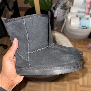 Koolaburra Kids Charcoal Suede Boots